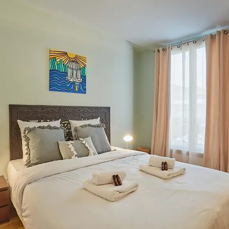 Apartment 2 Bedrooms Center Of