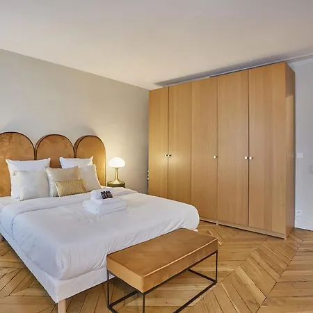 2 Bedrooms Center Of Appartamento *